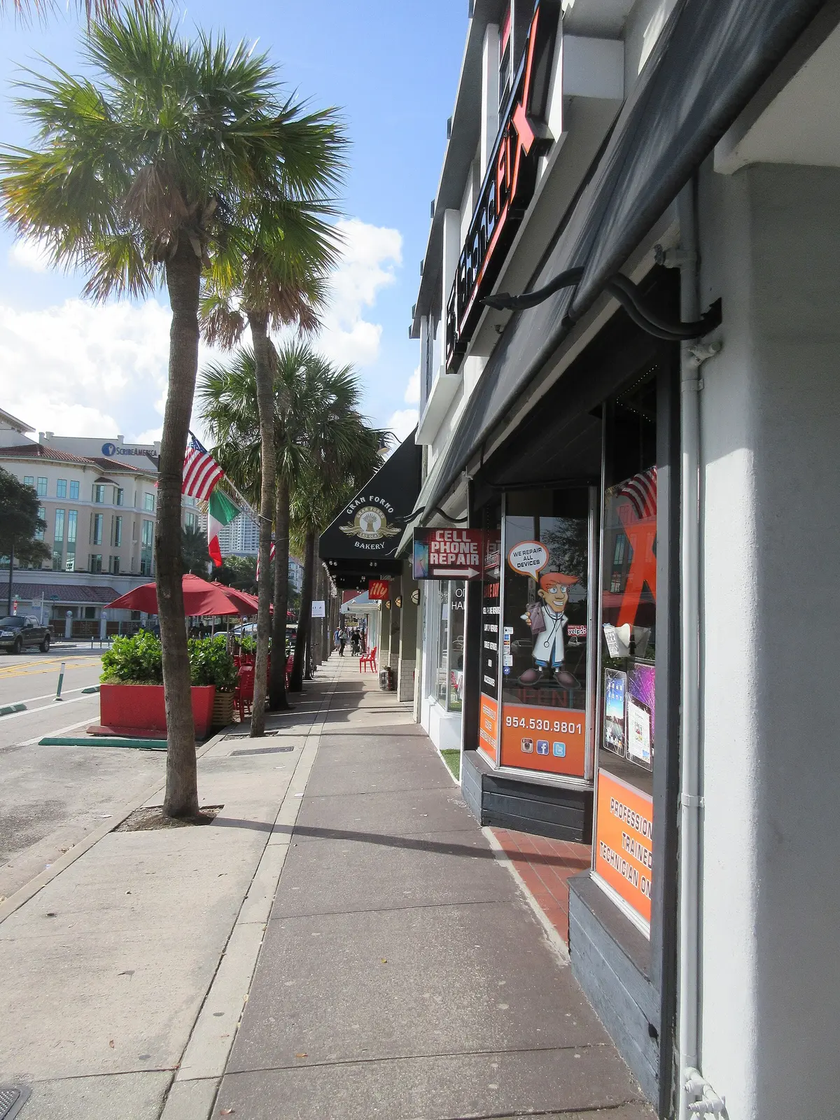 Las Olas Boulevard in Fort Lauderdale, Florida
